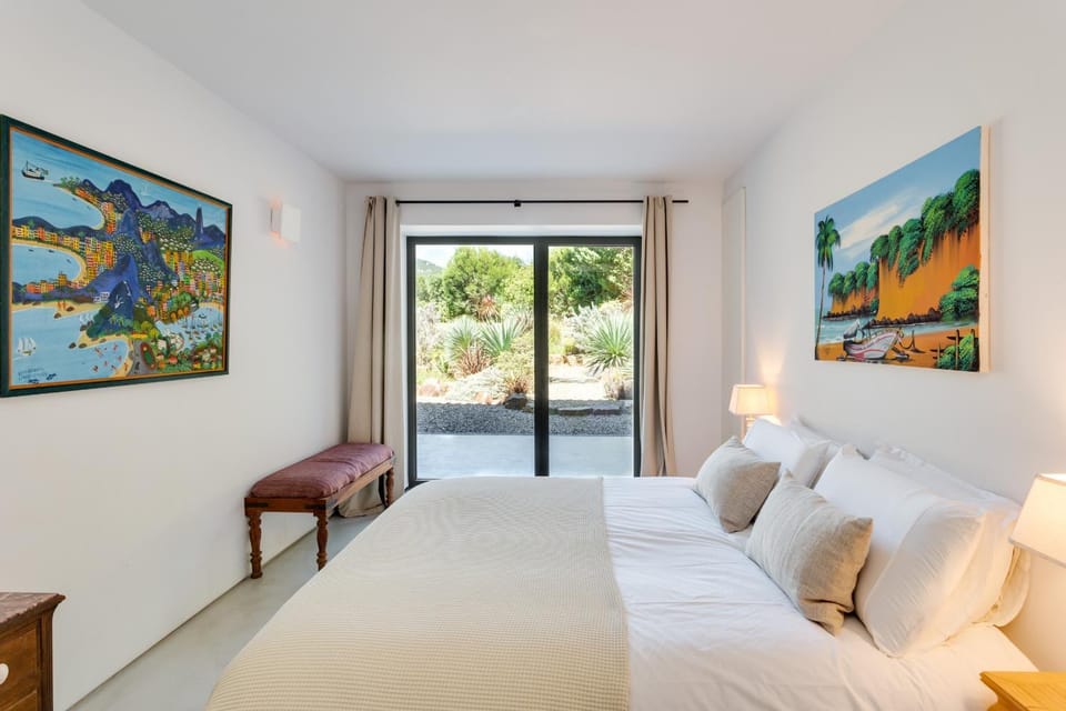Garden Seaside Villa by CadenzaLux Villa in Sintra