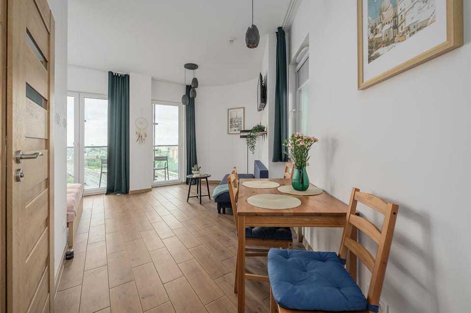 Bed, View (from property/room), Living room, kitchen