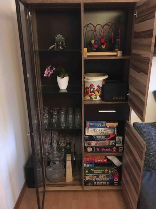 Game Room, Living room