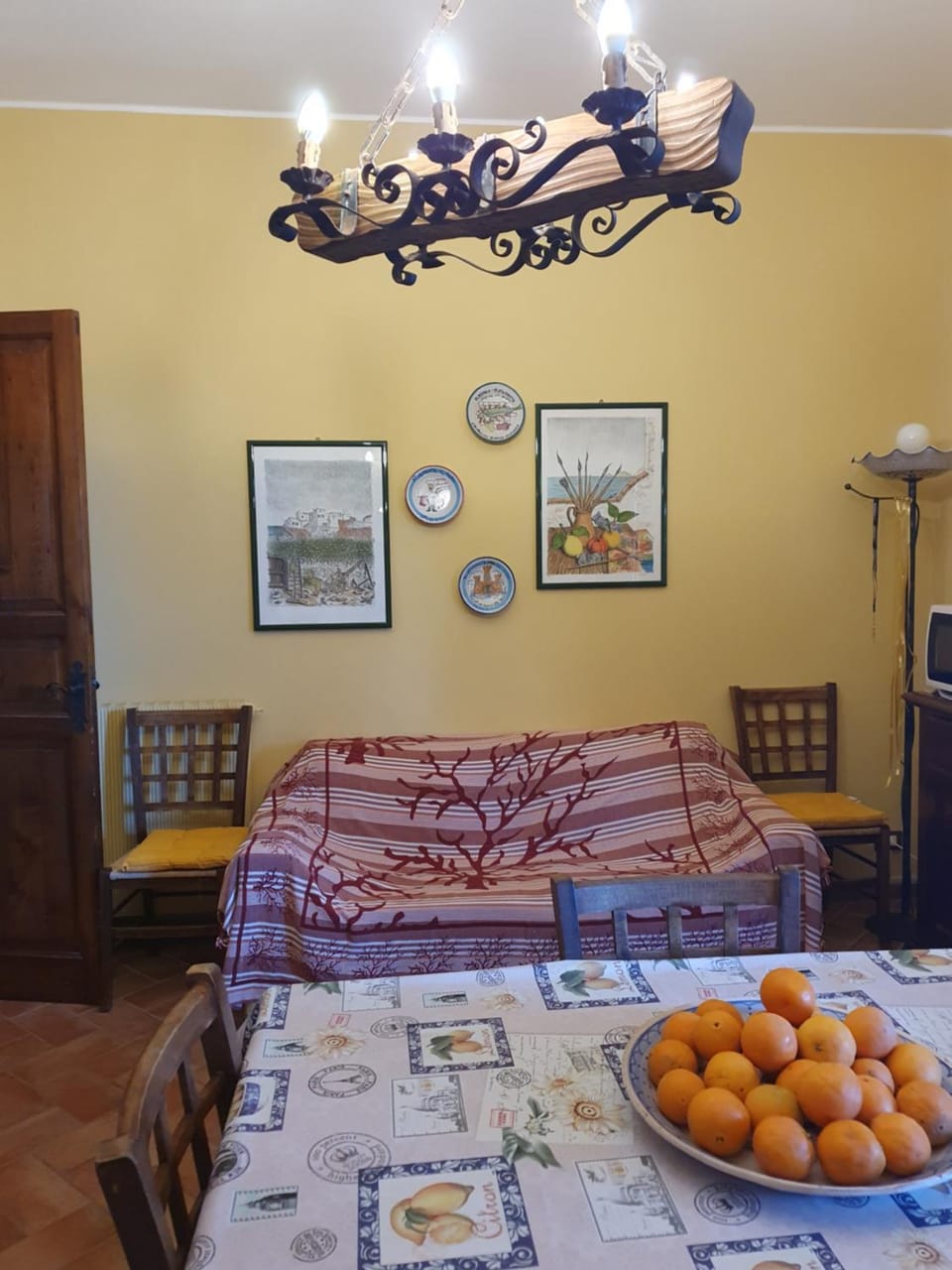Photo of the whole room