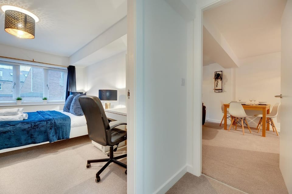 Living room, Bedroom