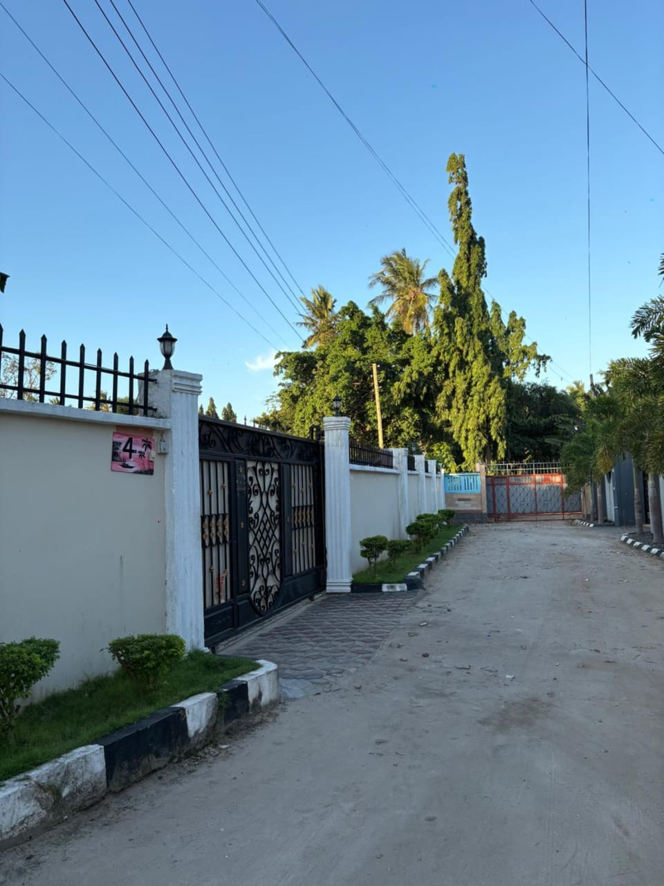 Day, Neighbourhood, Street view