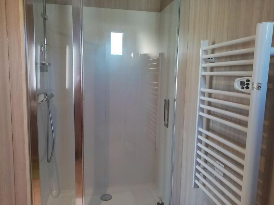 Le Maluti - Chalet climatisé à Hostens Chalet in Nouvelle-Aquitaine