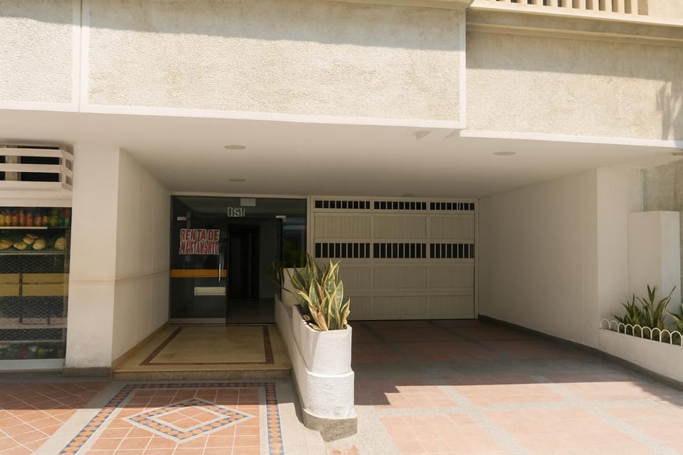 Facade/entrance, Day