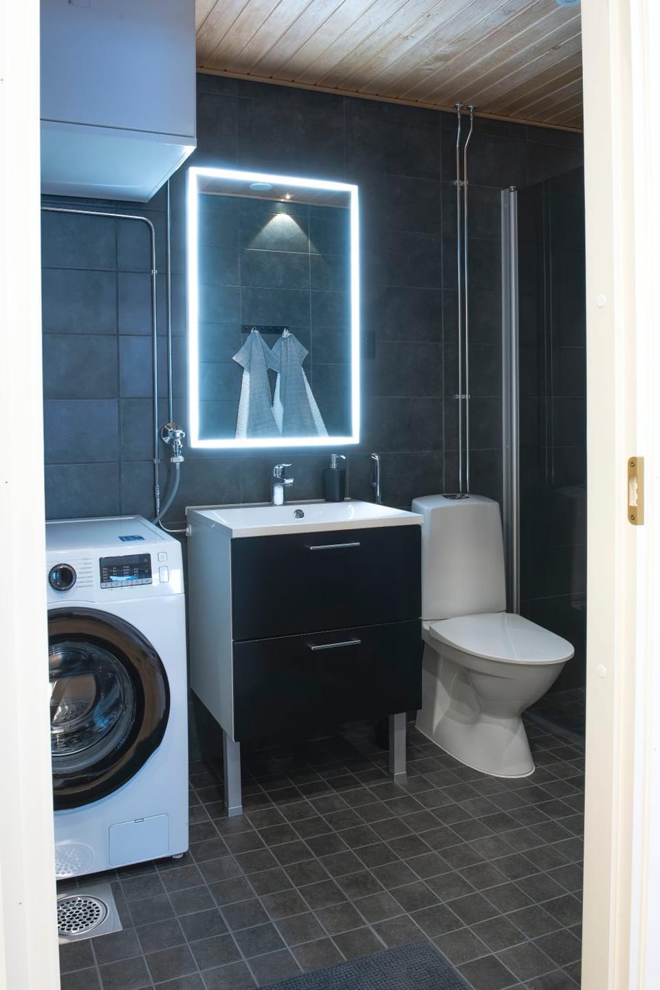 Shower, Toilet, Bathroom