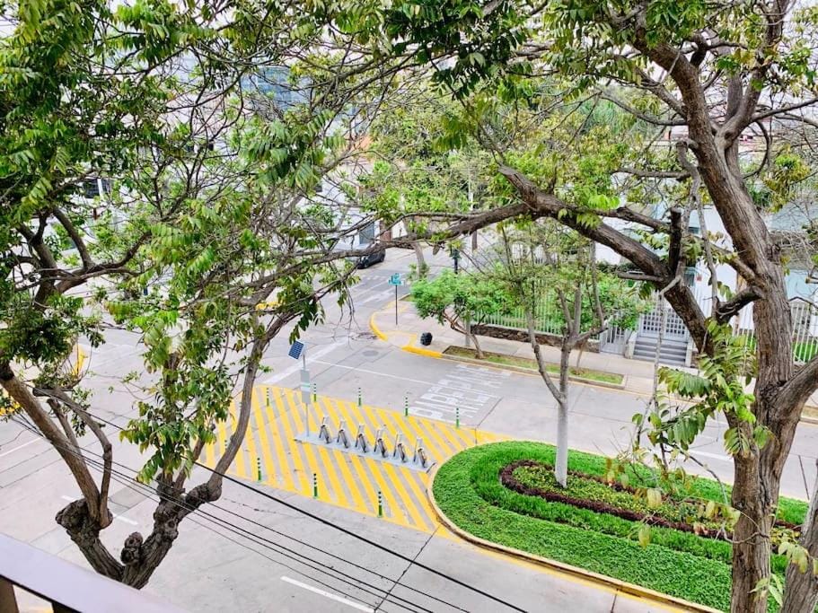 Departamento de Lujo en zona financiera San Isidro Apartment in San Isidro