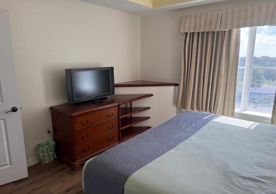 The Point Hotel & Suites - 604 Luxury - Close to Universal - Attraction Views near Orange County Convention Center Apartment hotel in Orlando