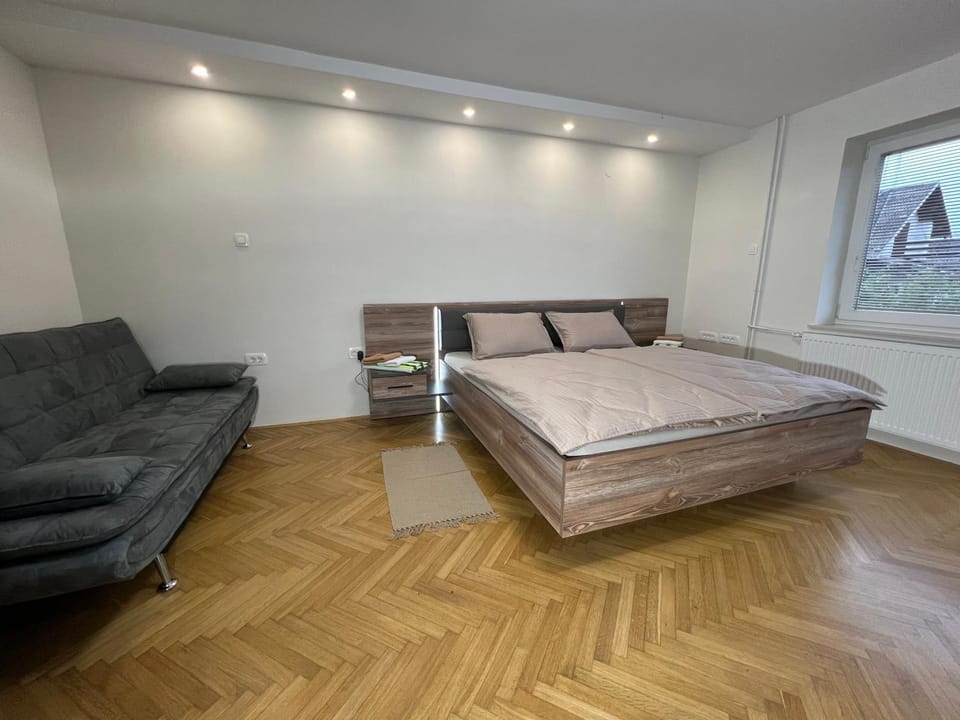 Bed, Seating area, Bedroom