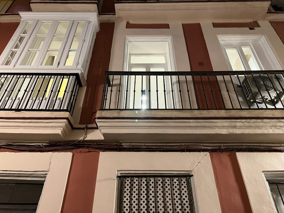 Property building, Balcony/Terrace
