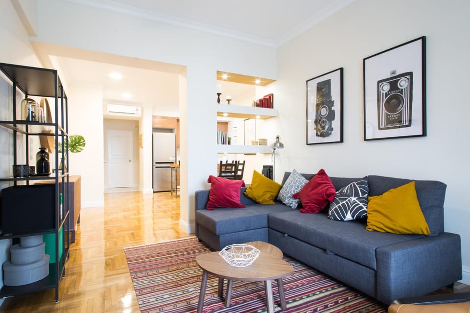 Athena’s Hideaway- Fully Renovated- Absolute Best Location Apartment in Athens