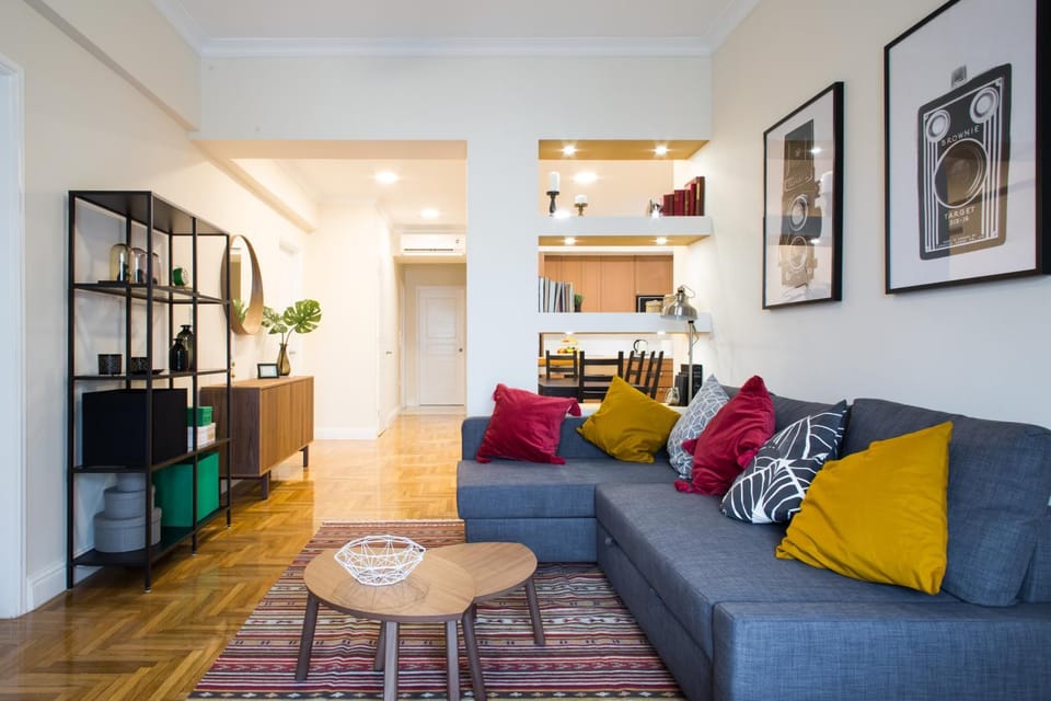 Athena’s Hideaway- Fully Renovated- Absolute Best Location Apartment in Athens