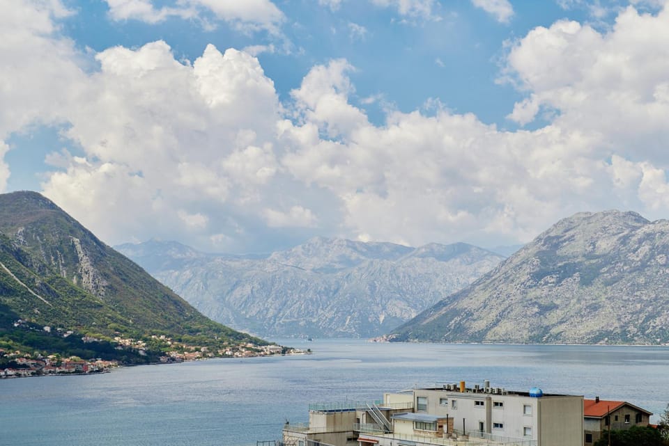 Apartment Boka with Sea View Apartment in Dobrota
