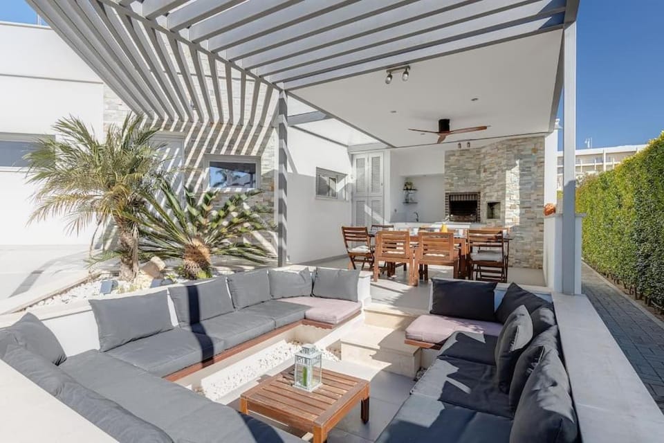 Patio, Seating area