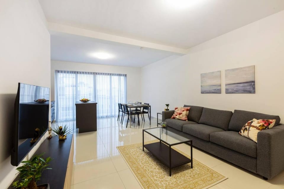 Beautiful Modern Central 2BR Apt Apartment in Malta