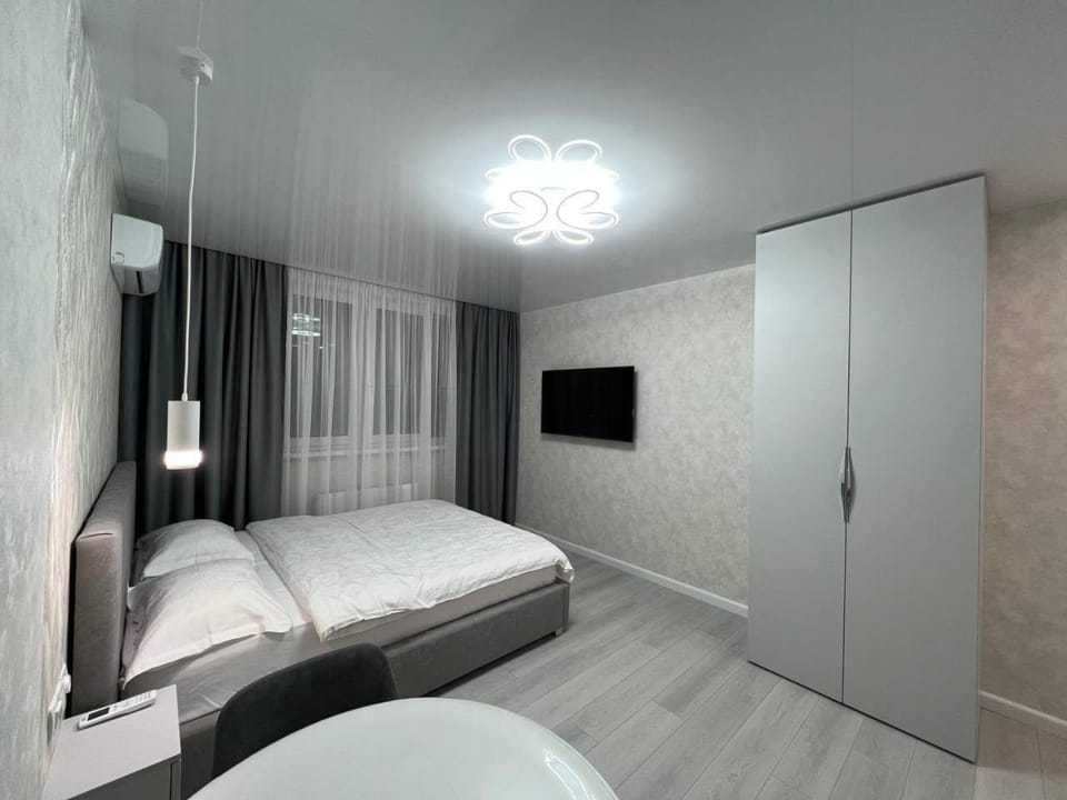 Bed, TV and multimedia, Photo of the whole room, Bedroom, wardrobe