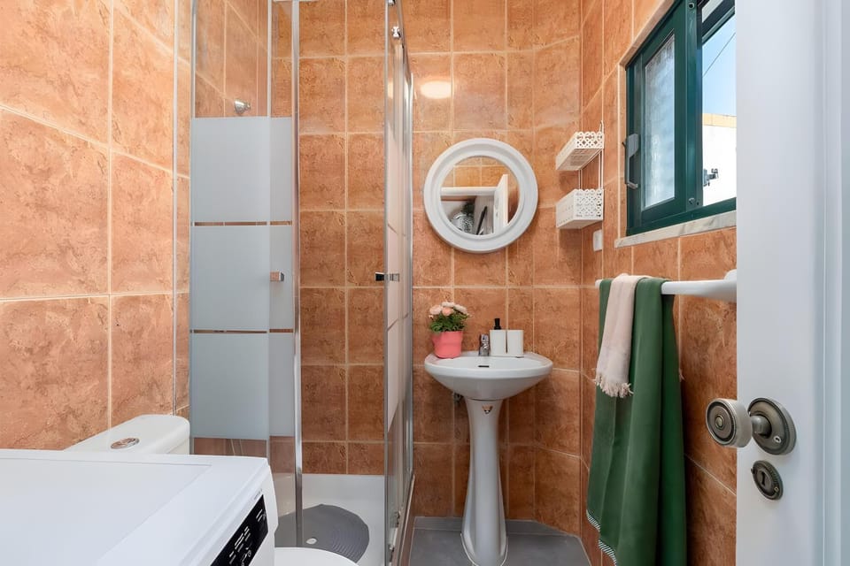 Bathroom, Living room