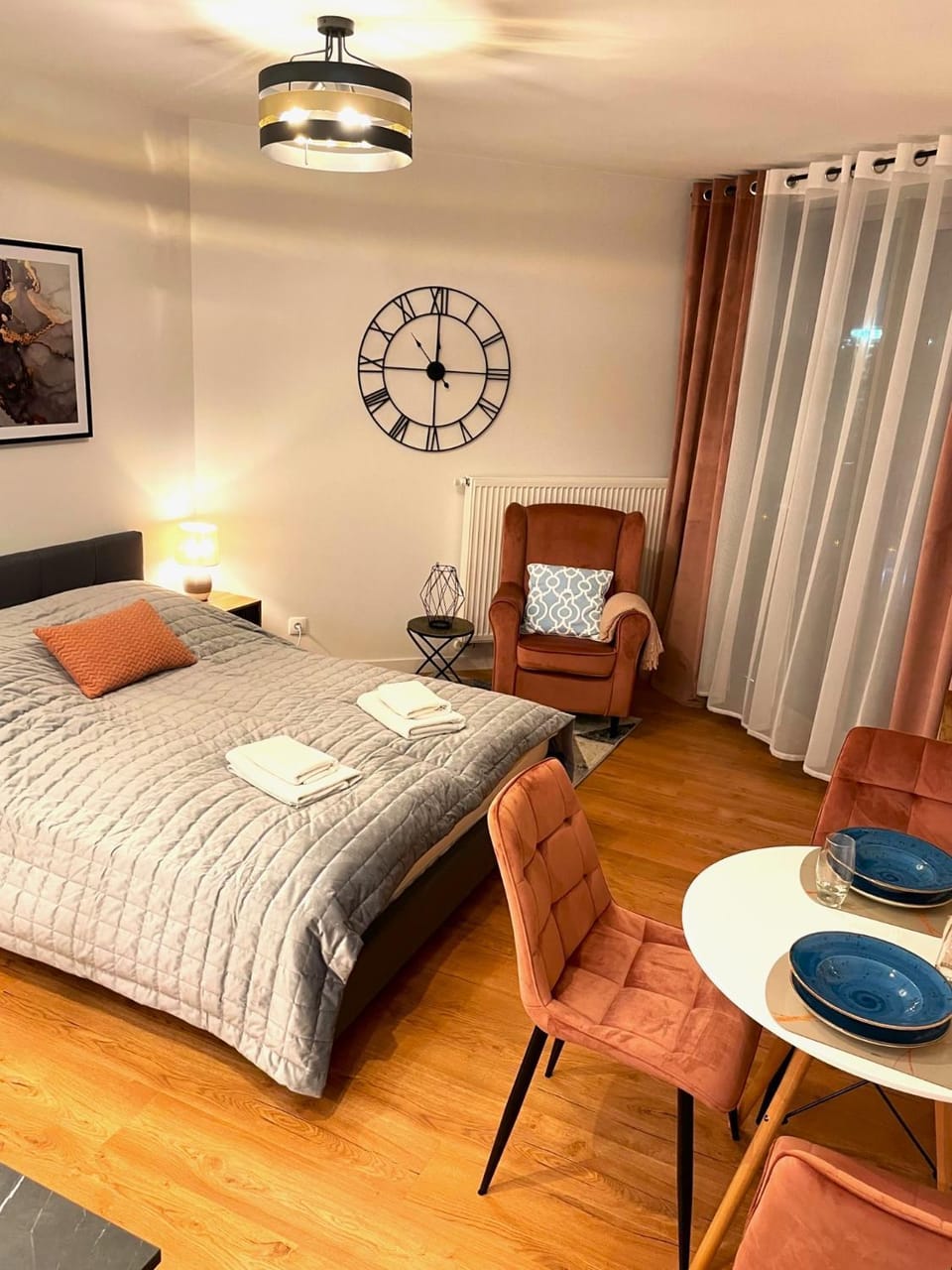 Bed, Living room, Seating area, Bedroom