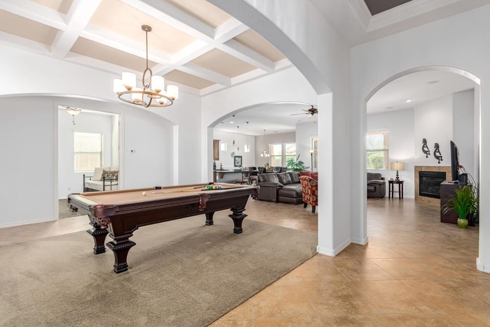 Luxury Stay At Estrella Mountain Ranch Villa in Goodyear