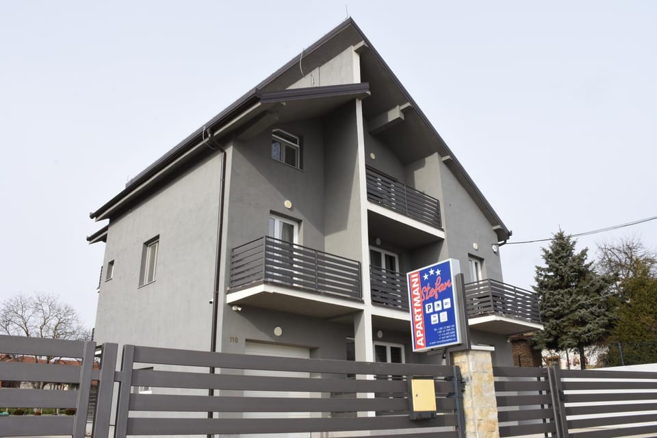 Property building, Property logo or sign, Street view