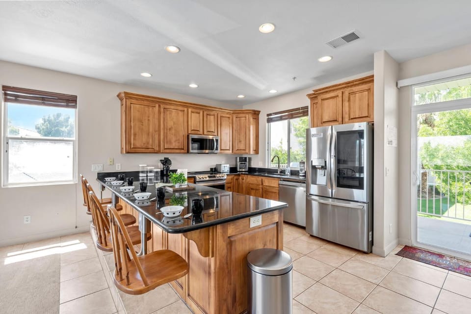 Las Palmas 1805 Shared Pool and Hot Tub, Great Clubhouse Amenities House in St George