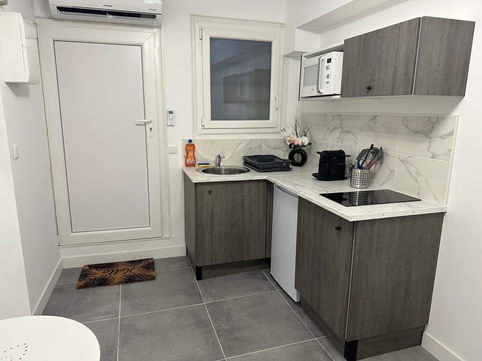 Apart Nissa Bella Seafont / Promenade des Anglais Apartment in Nice