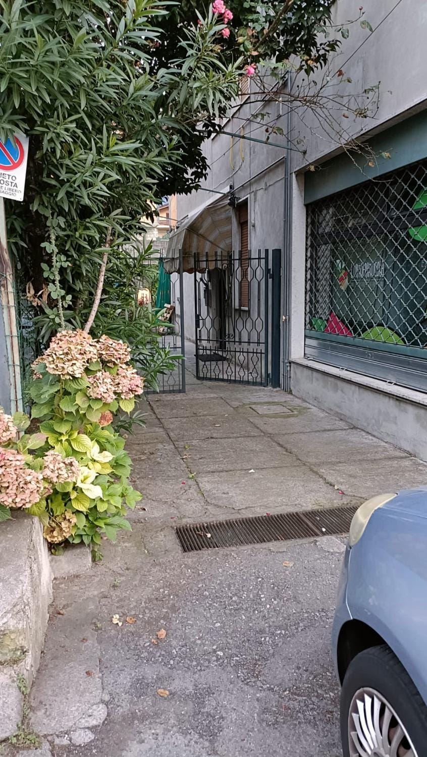 Property building, Neighbourhood, Parking