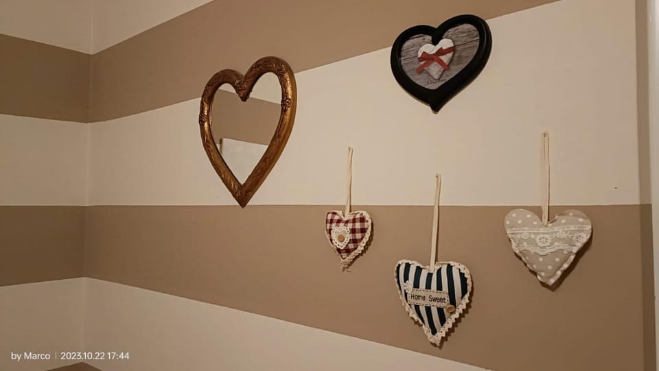 Bed, Decorative detail, Bedroom