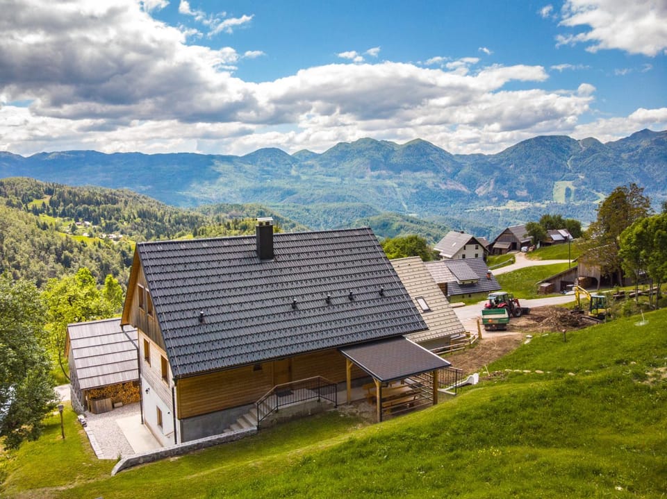 Property building, Natural landscape, Bird's eye view, Mountain view