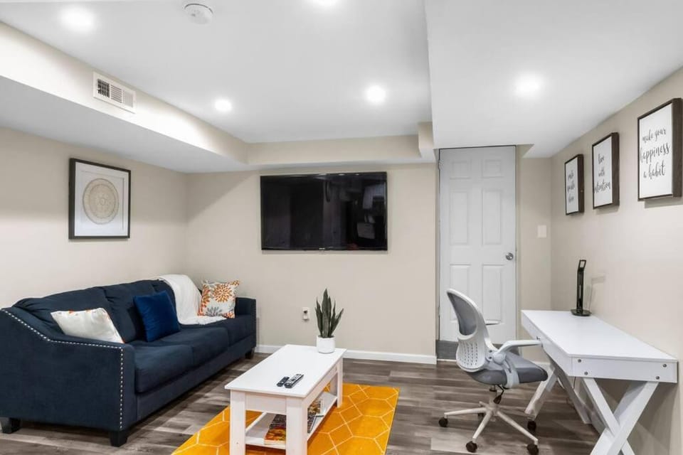 The Signature Suite Apartment in Silver Spring