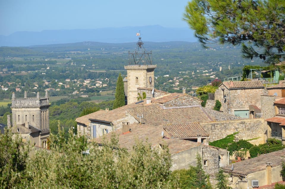 Nearby landmark, Natural landscape, Landmark view, Mountain view