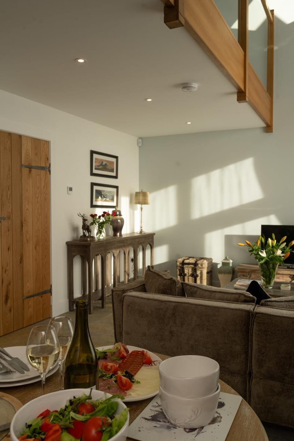 Living room, Dining area