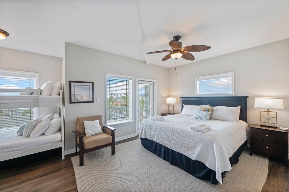 Bed, Day, Seating area, Bedroom, bunk bed, furniture, towels