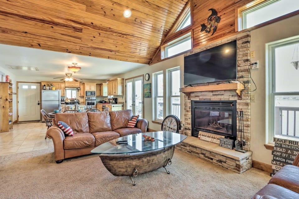 House w/ Deck Overlooking Lake of the Ozarks! House in Lake of the Ozarks