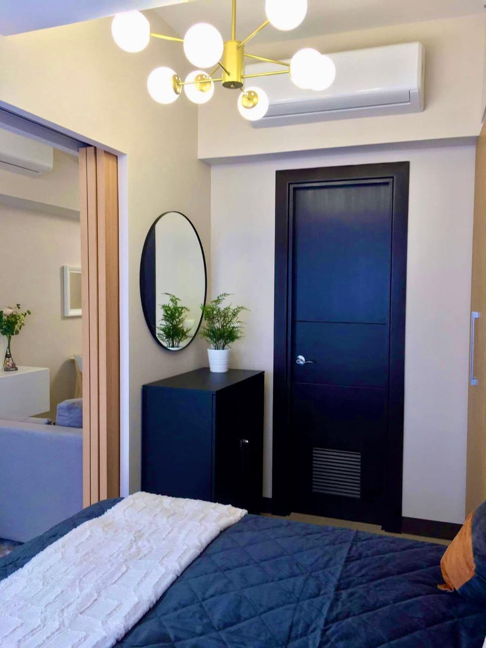Bathroom, air conditioner