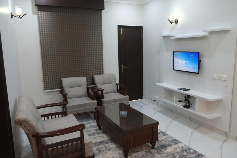 Living room, hair dresser