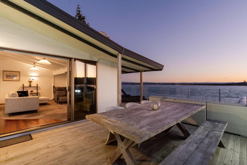 BBQ facilities, Seating area, Sea view, Sunset