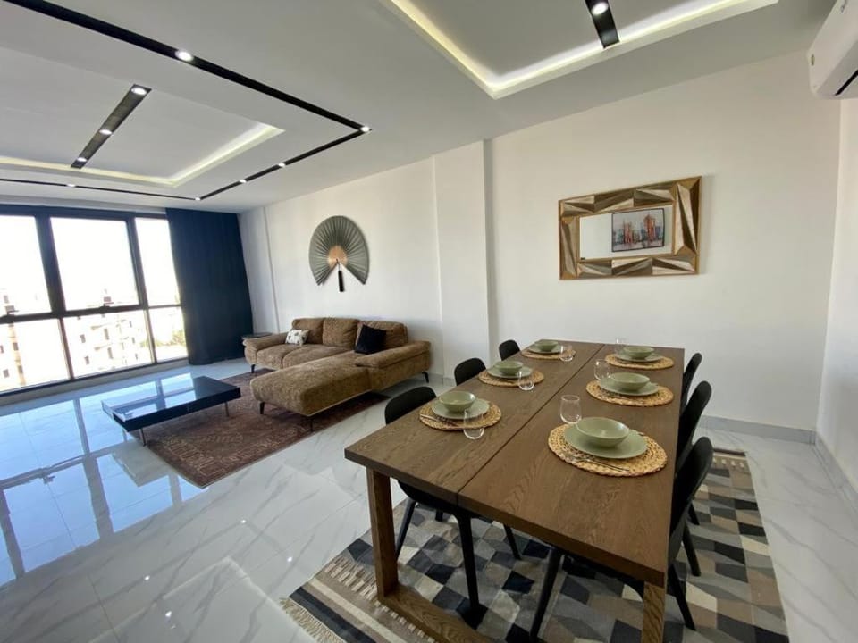 Living room, Dining area