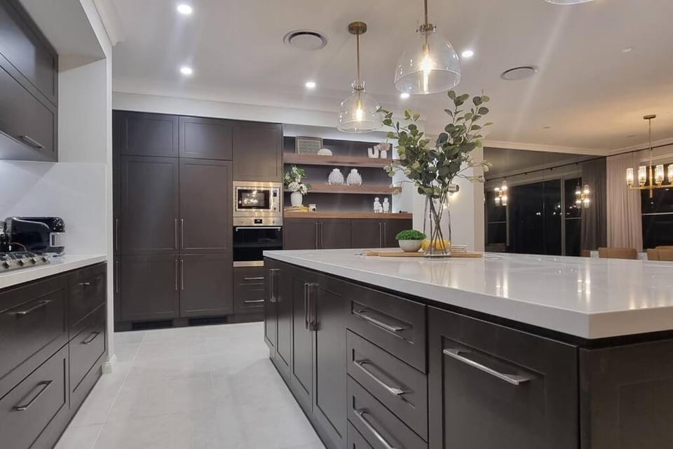 4 bedroom 8 guest House in Sydney