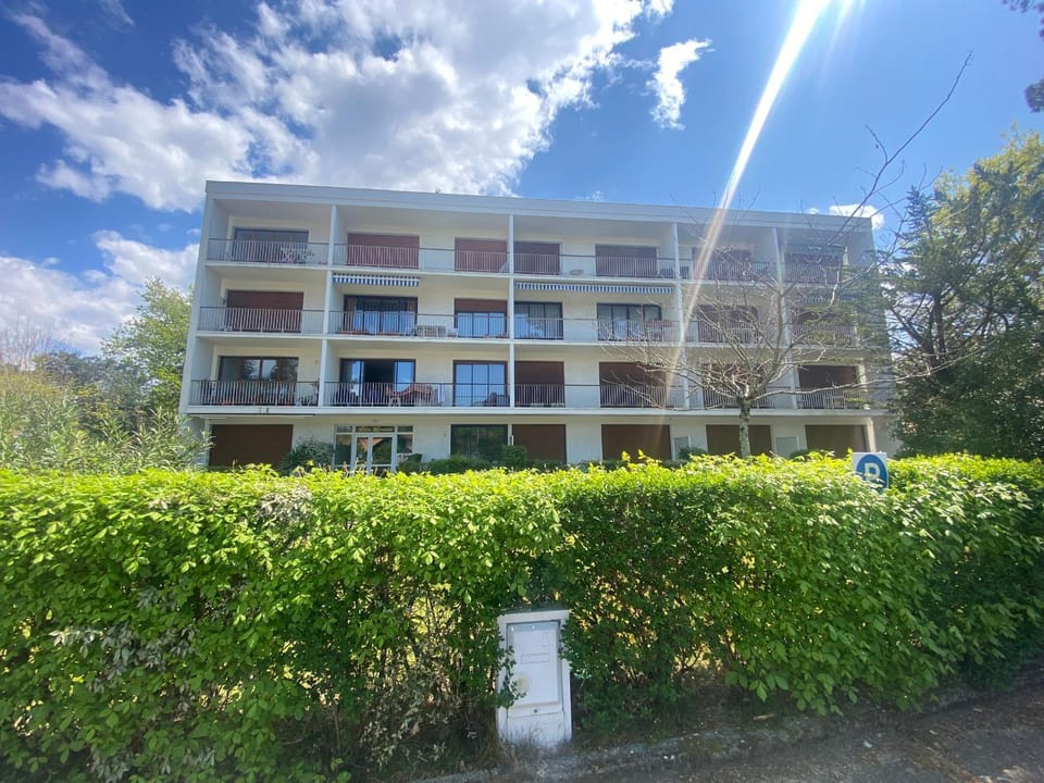 Superbe T2 avec balcon et parking, idéalement situé à Arcachon - FR-1-374-200 Apartment in Arcachon