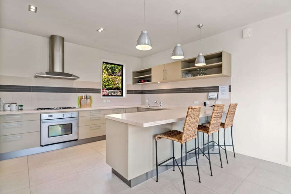 Queenstown Lifestyle and Lakeview House in Otago