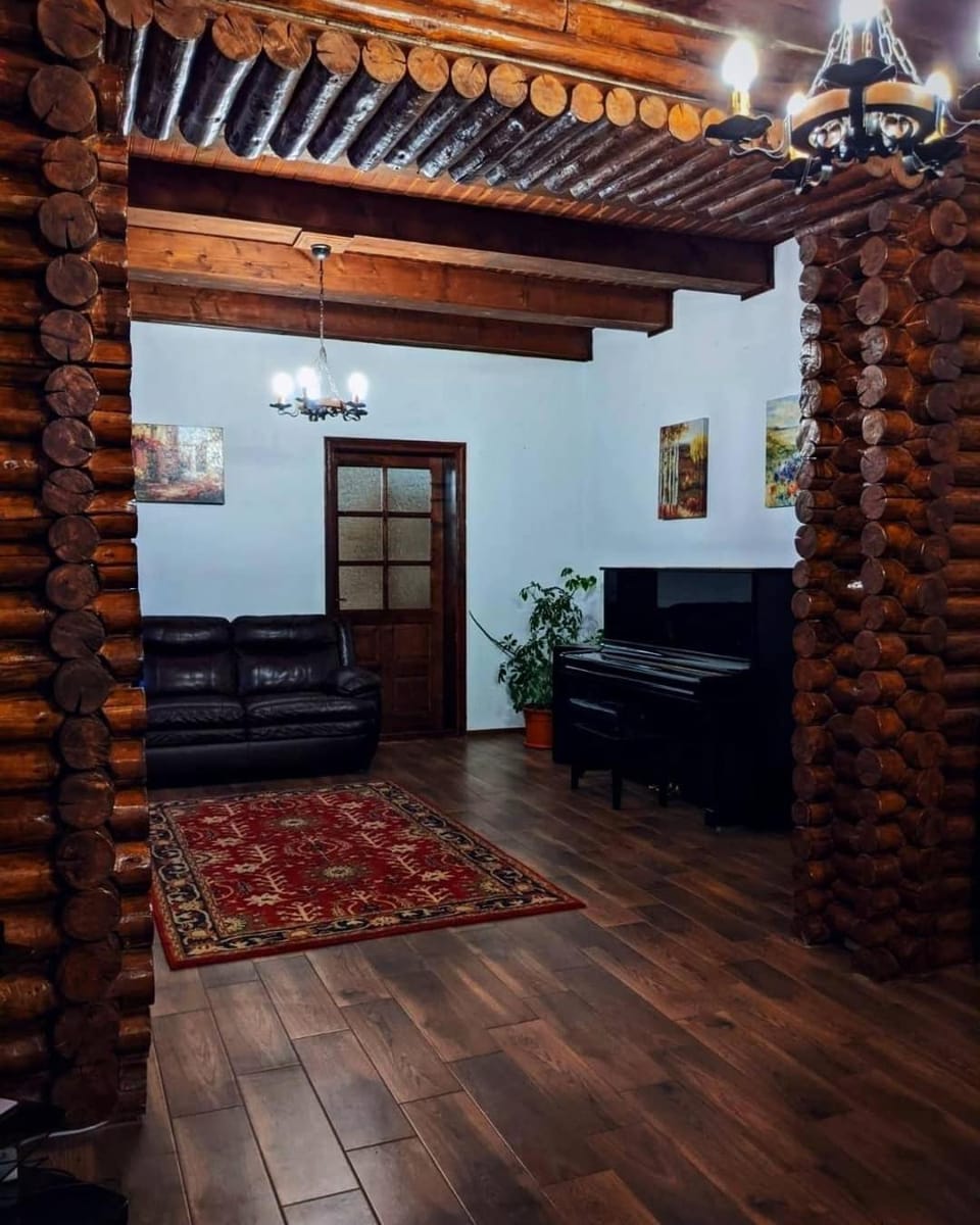 Living room, Internal: Not applicable to any particular room