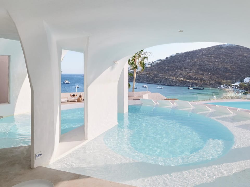 Mountain view, Pool view, Swimming pool