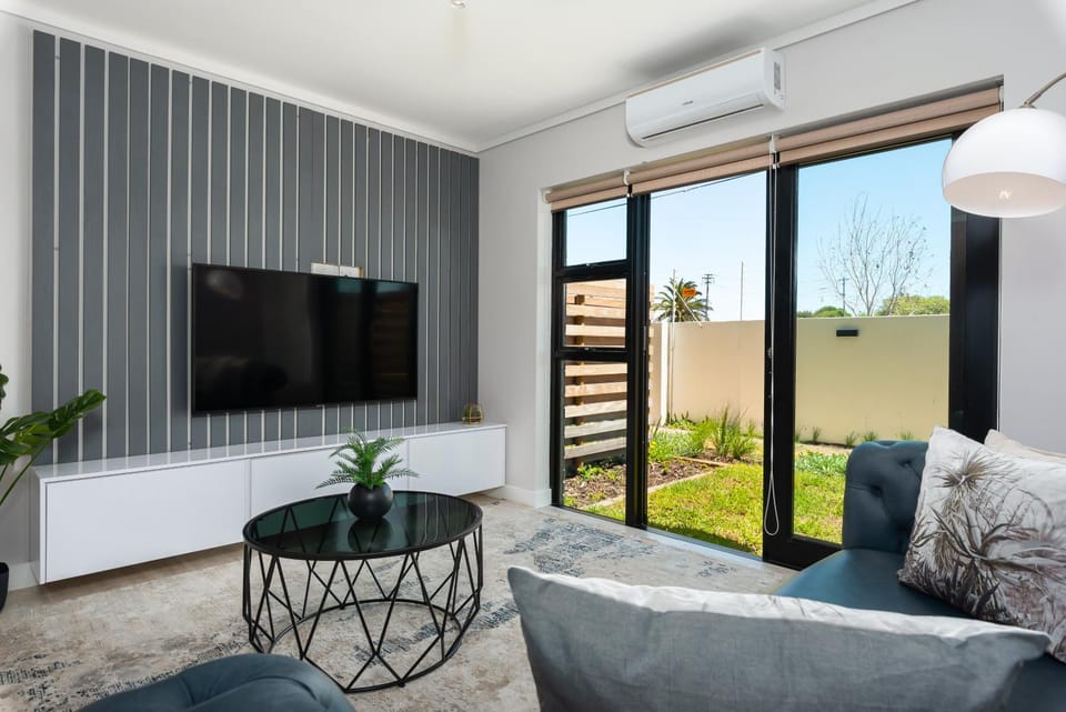 Burmeister on Park 007 Apartment in Cape Town