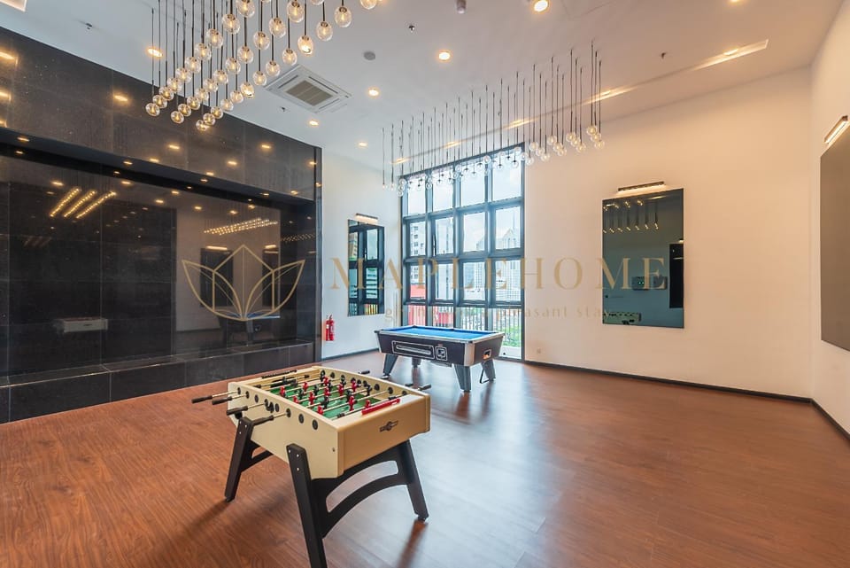 Game Room, Game Room