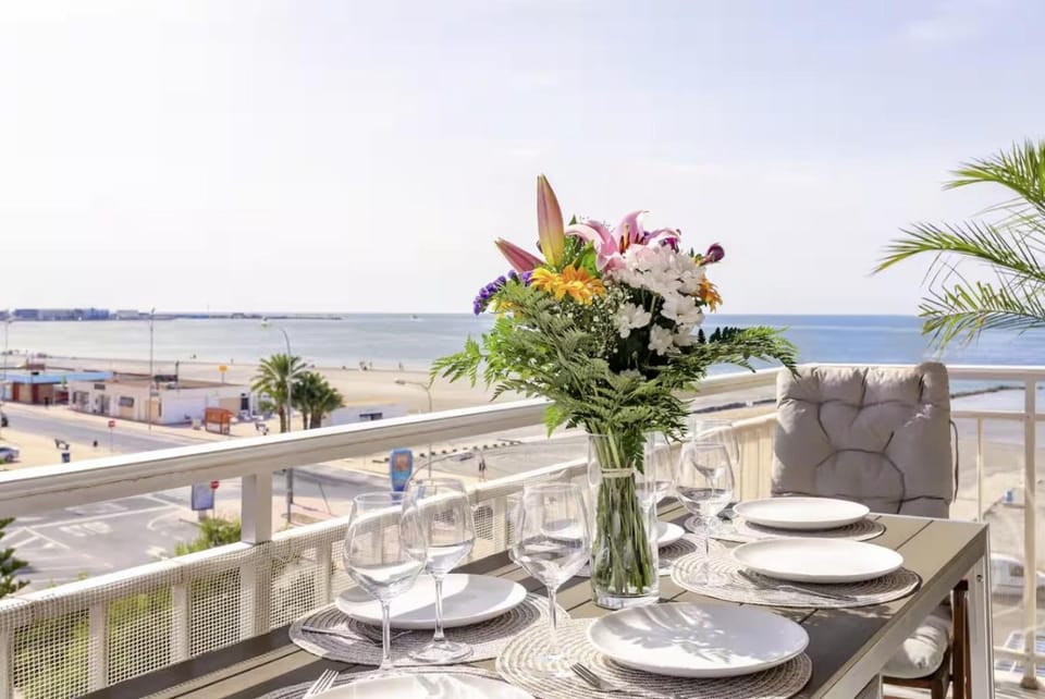 ✩direct beach location ✩ familyfriendly ✩ Netflix Apartment in Santa Pola