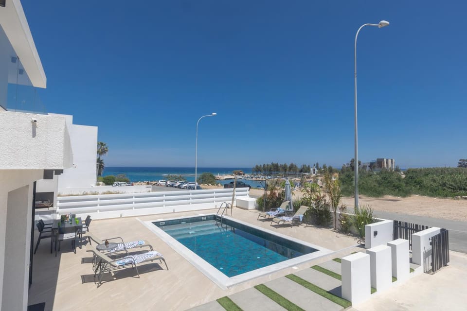 Sea view, Swimming pool