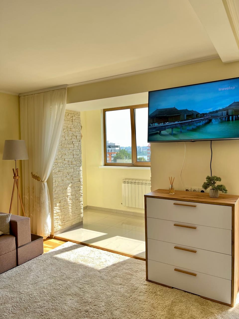 TV and multimedia, Living room, Seating area