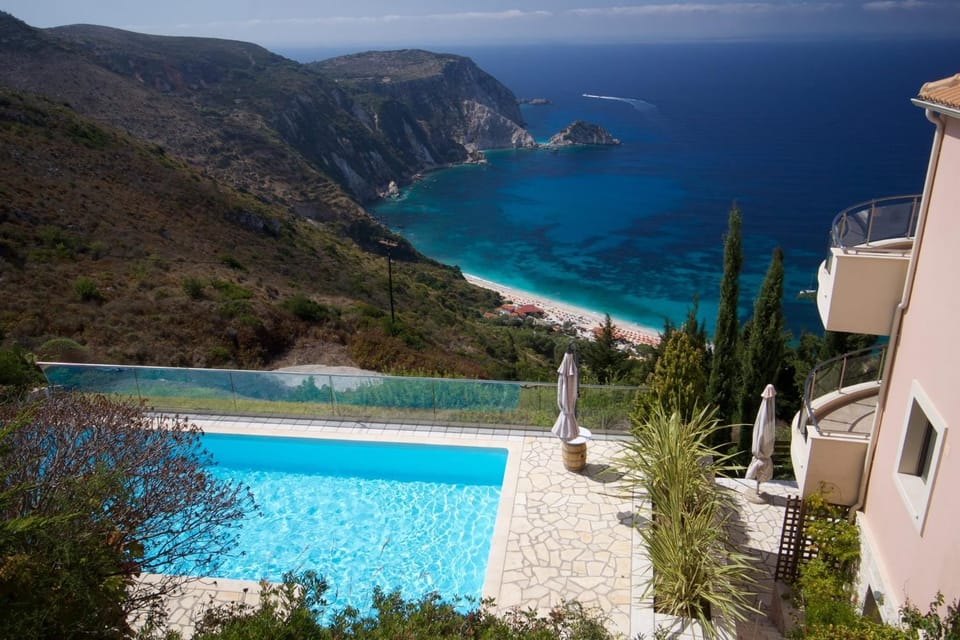 Day, Natural landscape, Sea view, Swimming pool, Swimming pool