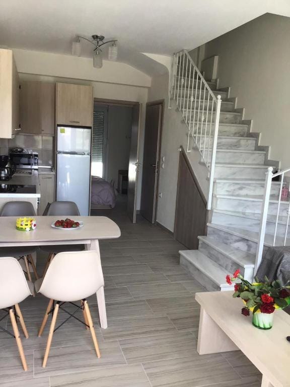 CONSTAS NIFEA House in Nikiti