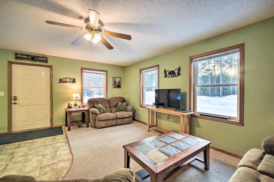 Wooded Danbury Cabin w/ Grill + Fire Pit! Cabin in Wisconsin